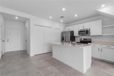 Townhouse in Bradenton, Florida 3 bedrooms, 125.6 sq.m. № 1866125 - photo 7