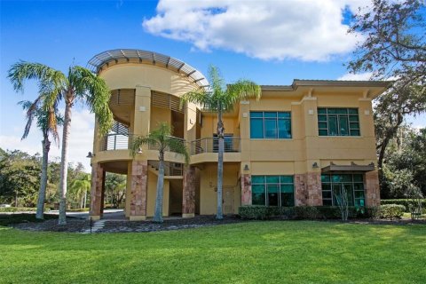 Commercial property in Palm Coast, Florida 708.29 sq.m. № 2218076