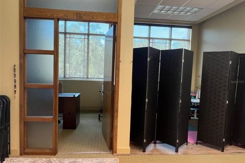 Снять в аренду коммерческую недвижимость в Палм-Кост, Флорида 708.29м2, № 2218076 - фото 15