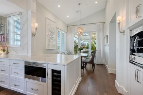 Copropriété à vendre à Longboat Key, Floride: 3 chambres, 267.56 m2 № 1716556 - photo 9