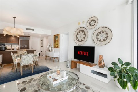 Condo in Miami, Florida, 1 bedroom  № 2190009 - photo 15