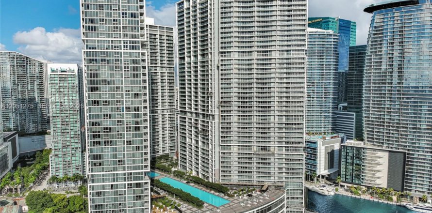 Condo in Miami, Florida, 1 bedroom  № 2190009