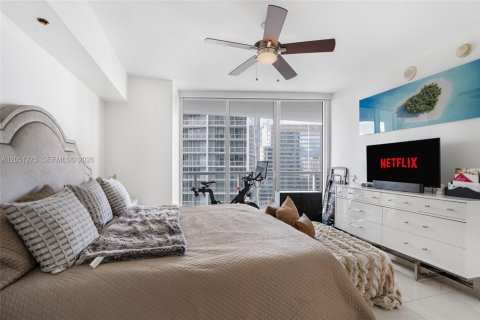 Condo in Miami, Florida, 1 bedroom  № 2190009 - photo 17