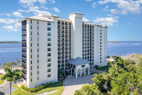 Condo in Fort Myers, Florida, 2 bedrooms  № 1957050