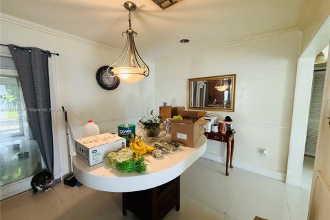 Купить виллу или дом в Опа-Локка, Флорида 4 спальни, 156.08м2, № 1943539 - фото 9