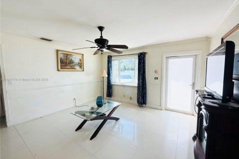 Купить виллу или дом в Опа-Локка, Флорида 4 спальни, 156.08м2, № 1943539 - фото 4