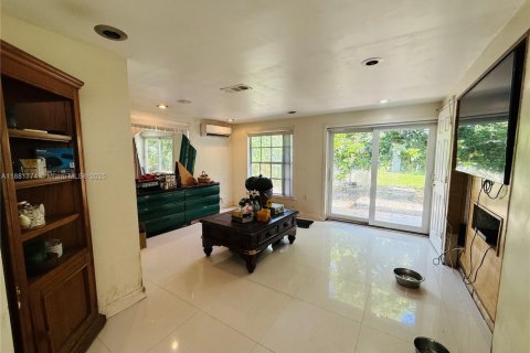 Купить виллу или дом в Опа-Локка, Флорида 4 спальни, 156.08м2, № 1943539 - фото 12