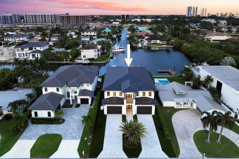 House in Palm Beach Gardens, Florida 6 bedrooms, 659.61 sq.m. № 2253649 - photo 2