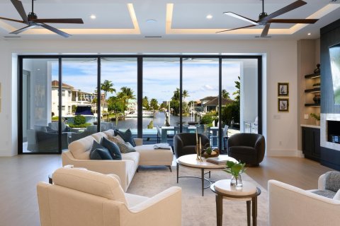 House in Palm Beach Gardens, Florida 6 bedrooms, 659.61 sq.m. № 2253649 - photo 6