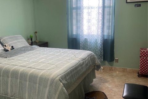 Copropriété à louer à Hallandale Beach, Floride: 2 chambres, 96.15 m2 № 2088663 - photo 8