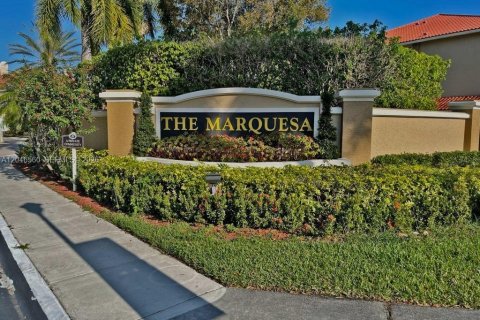 Condominio en Pembroke Pines, Florida, 1 dormitorio № 2244368