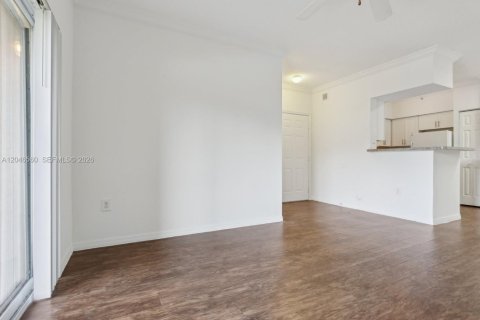Condominio en venta en Pembroke Pines, Florida, 1 dormitorio, 64.1 m2 № 2244368 - foto 10