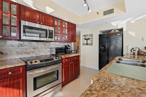 Купить кондоминиум в Авентура, Флорида 2 спальни, 126.44м2, № 1938872 - фото 13