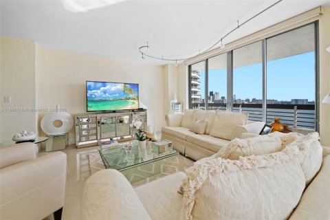 Купить кондоминиум в Авентура, Флорида 2 спальни, 126.44м2, № 1938872 - фото 9