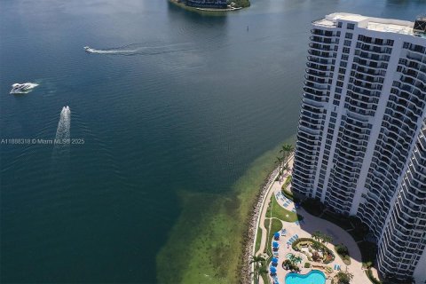 Купить кондоминиум в Авентура, Флорида 2 спальни, 126.44м2, № 1938872 - фото 29