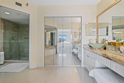 Купить кондоминиум в Авентура, Флорида 2 спальни, 126.44м2, № 1938872 - фото 21