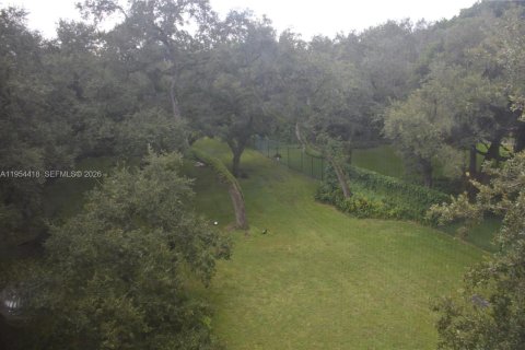 Apartamento en alquiler en Miami, Florida, 2 dormitorios, 119.57 m2 № 2009139 - foto 11