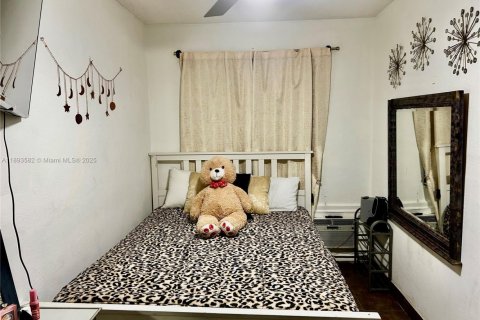 Condo in Hollywood, Florida, 2 bedrooms  № 2013833 - photo 10