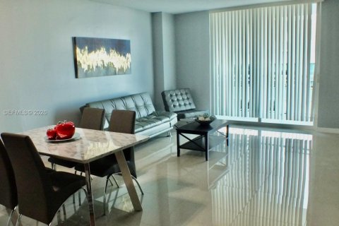 Condo à Miami, Floride, 1 chambre  № 2173695