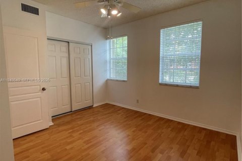 Touwnhouse à louer à Weston, Floride: 2 chambres, 103.12 m2 № 1999266 - photo 16