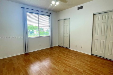 Touwnhouse à louer à Weston, Floride: 2 chambres, 103.12 m2 № 1999266 - photo 14