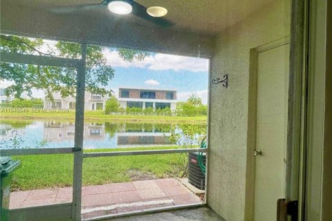 Touwnhouse à louer à Weston, Floride: 2 chambres, 103.12 m2 № 1999266 - photo 18