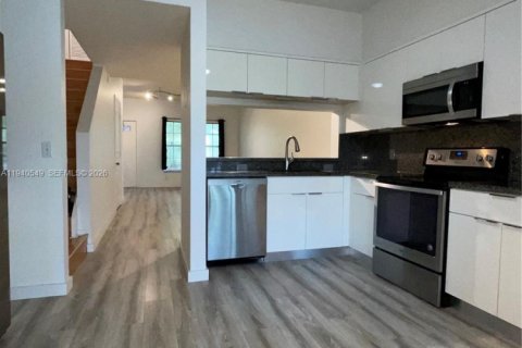 Touwnhouse à louer à Weston, Floride: 2 chambres, 103.12 m2 № 1999266 - photo 9