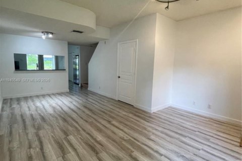 Touwnhouse à louer à Weston, Floride: 2 chambres, 103.12 m2 № 1999266 - photo 4