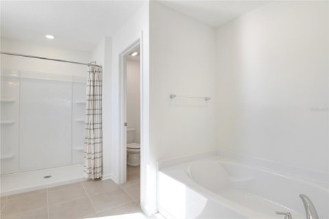 House in Jacksonville, Florida 4 bedrooms, 208.66 sq.m. № 2275598 - photo 17