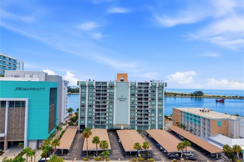 Condominio en Clearwater, Florida, 1 dormitorio  № 2296836