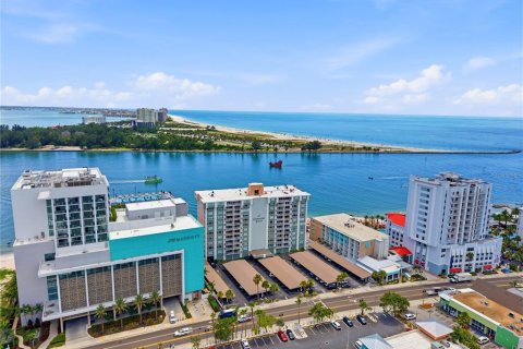 Condominio en venta en Clearwater, Florida, 1 dormitorio, 103.21 m2 № 2296836 - foto 2