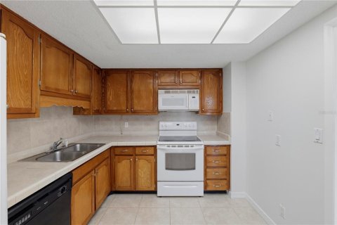 Condominio en venta en Clearwater, Florida, 1 dormitorio, 103.21 m2 № 2296836 - foto 13