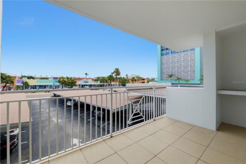 Condominio en venta en Clearwater, Florida, 1 dormitorio, 103.21 m2 № 2296836 - foto 15