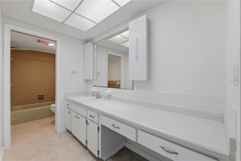 Condominio en venta en Clearwater, Florida, 1 dormitorio, 103.21 m2 № 2296836 - foto 6