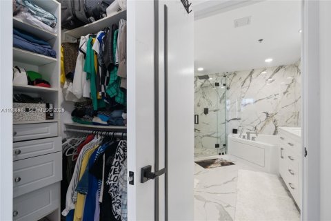 Condominio en alquiler en Aventura, Florida, 3 dormitorios, 126.53 m2 № 1991321 - foto 16