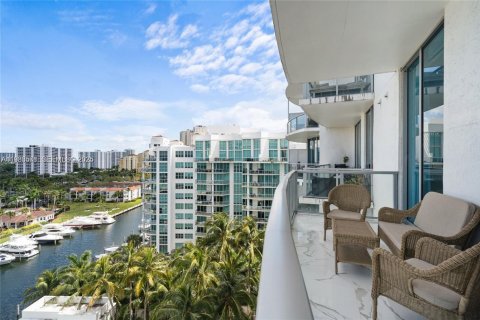 Condominio en alquiler en Aventura, Florida, 3 dormitorios, 126.53 m2 № 1991321 - foto 12
