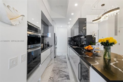 Condominio en alquiler en Aventura, Florida, 3 dormitorios, 126.53 m2 № 1991321 - foto 8