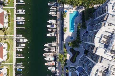 Condominio en alquiler en Aventura, Florida, 3 dormitorios, 126.53 m2 № 1991321 - foto 27