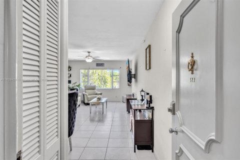 Condo in Fort Lauderdale, Florida, 2 bedrooms  № 1937071 - photo 14