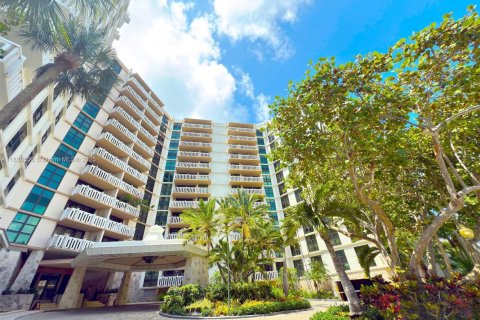 Condo in Key Biscayne, Florida, 2 bedrooms  № 1887875 - photo 21