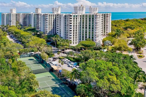 Condo in Key Biscayne, Florida, 2 bedrooms  № 1887875 - photo 20