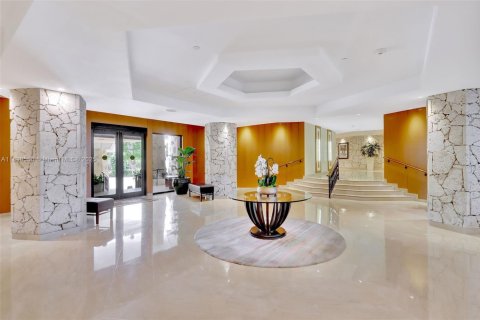 Condo in Key Biscayne, Florida, 2 bedrooms  № 1887875 - photo 22