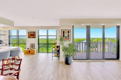 Condo in Key Biscayne, Florida, 2 bedrooms  № 1887875 - photo 6