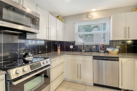 Copropriété à vendre à Longboat Key, Floride: 2 chambres, 99.5 m2 № 1870971 - photo 21