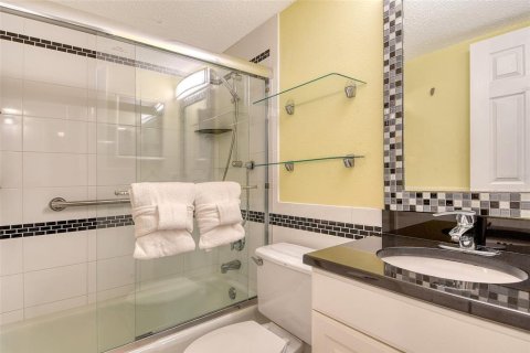 Copropriété à vendre à Longboat Key, Floride: 2 chambres, 99.5 m2 № 1870971 - photo 30