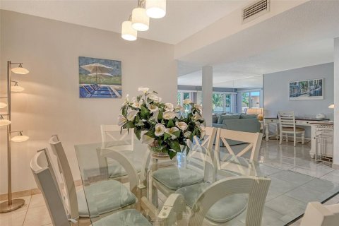 Copropriété à vendre à Longboat Key, Floride: 2 chambres, 99.5 m2 № 1870971 - photo 18