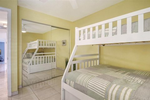 Copropriété à vendre à Longboat Key, Floride: 2 chambres, 99.5 m2 № 1870971 - photo 29
