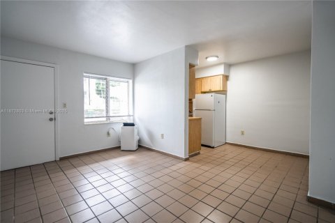 Appartement à louer à Coral Gables, Floride: 1 chambre, 56.67 m2 № 1926365 - photo 2