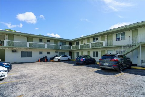 Appartement à louer à Coral Gables, Floride: 1 chambre, 56.67 m2 № 1926365 - photo 18