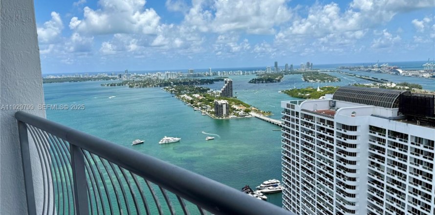Condo in Miami, Florida, 1 bedroom  № 1988807